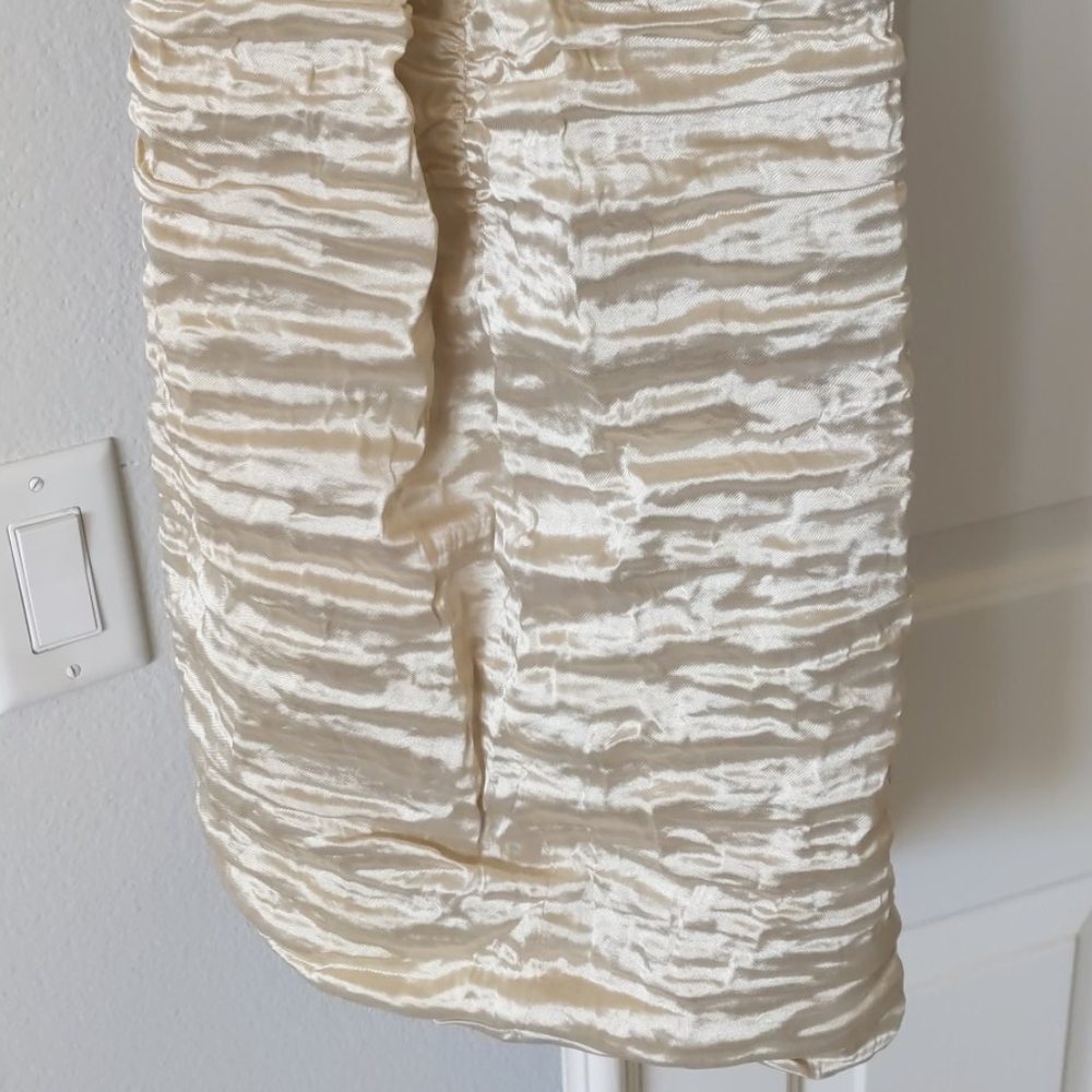 Dress - Picture 9 of 10